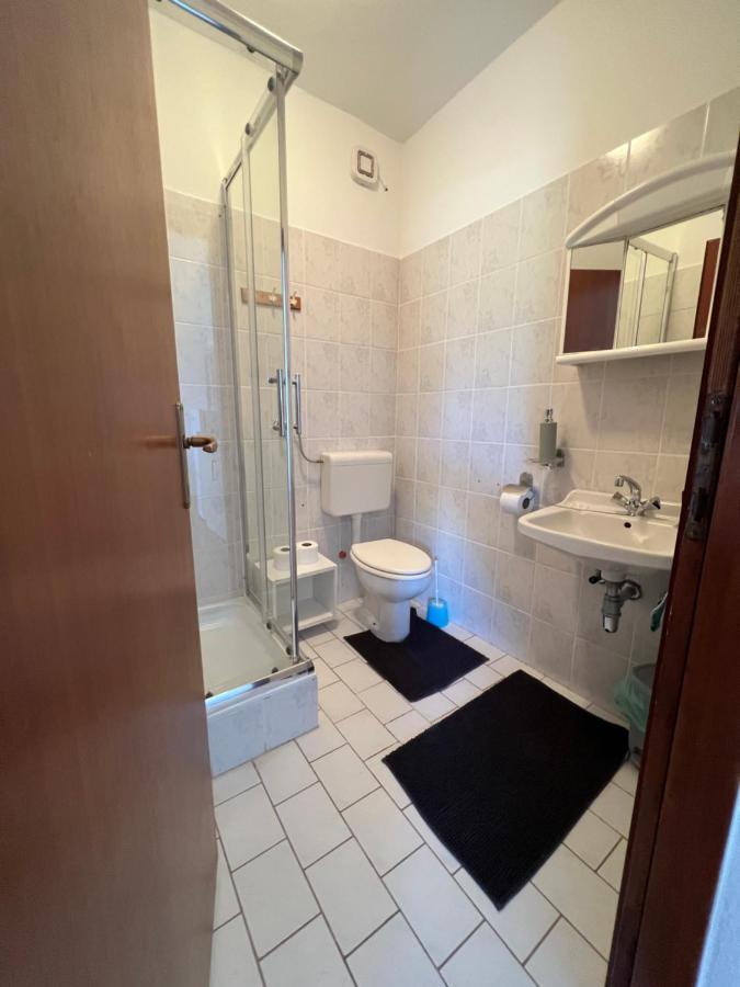 Apartments Antolkovic Ugljan Ngoại thất bức ảnh